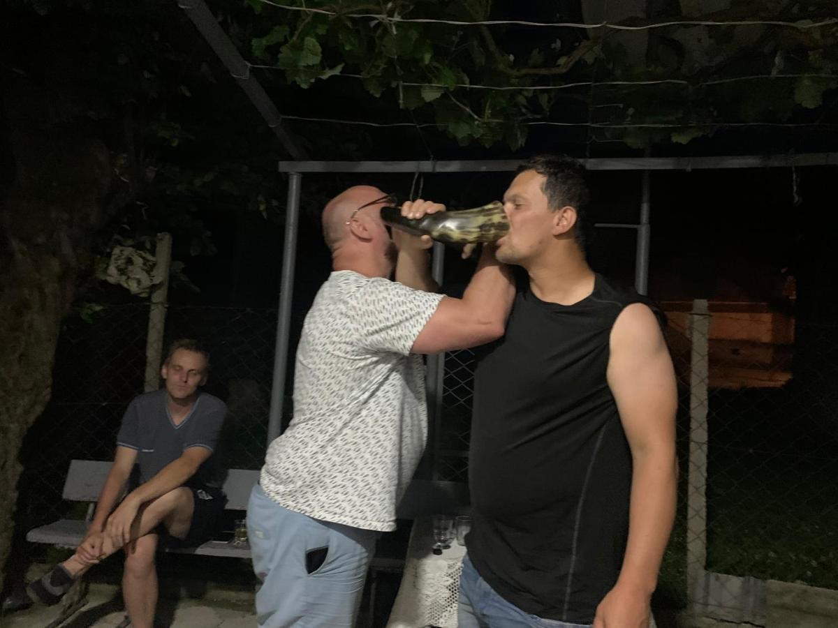 Chiatura Butichi Guest House מראה חיצוני תמונה